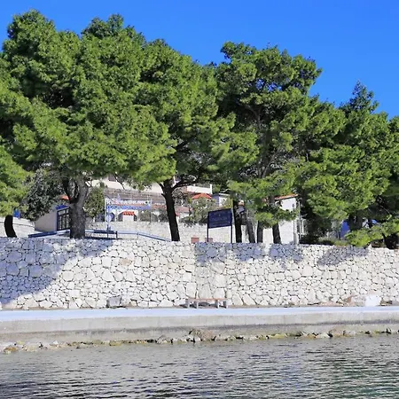 And By The Sea 3* Duće